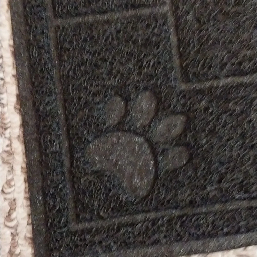 KITTY 😺 DURABLE BRAND NEW LITTER BOX MATT